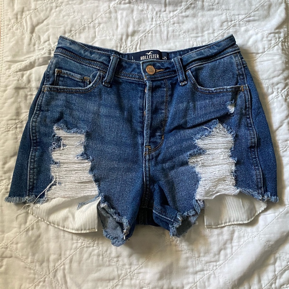 Hollister high rise boyfriend shorts